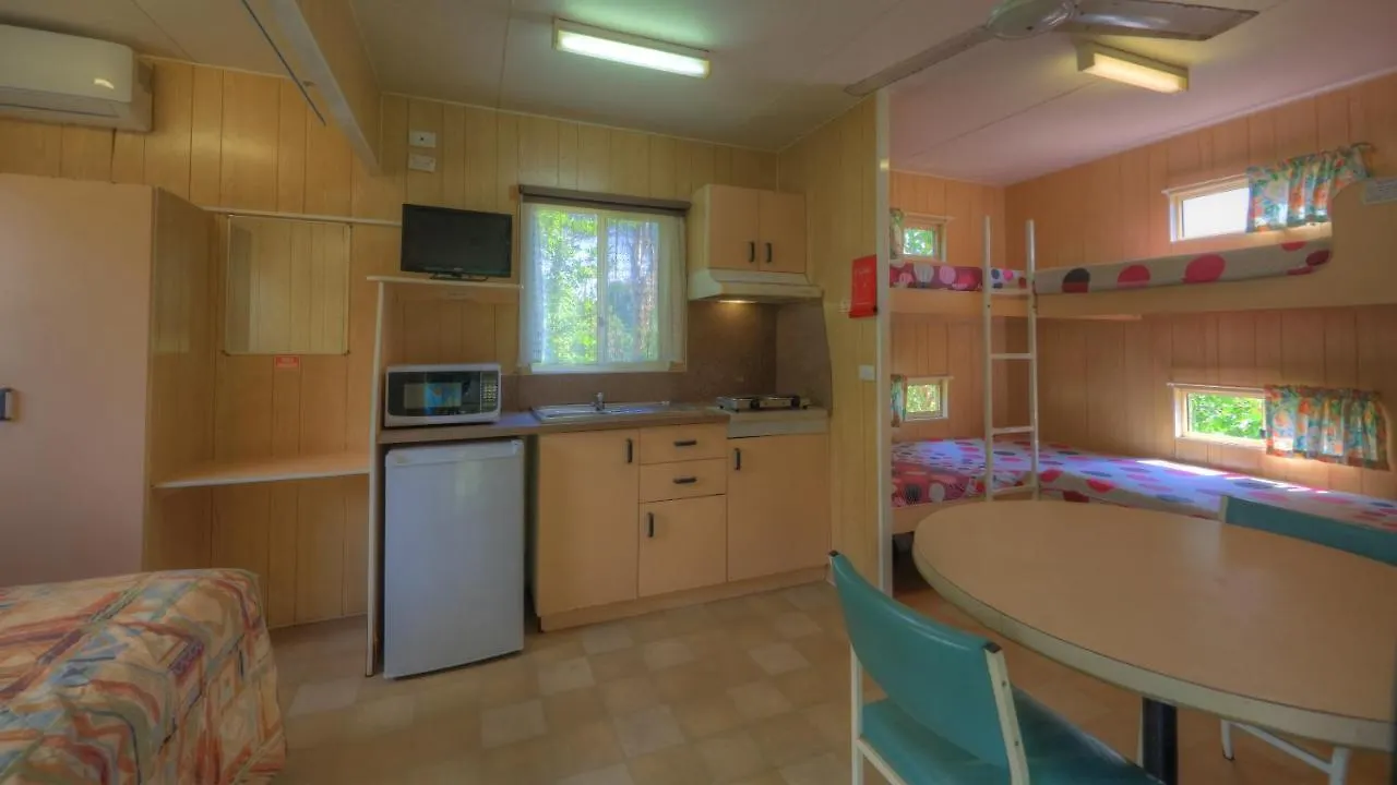 Flying Fish Point Tourist Park Hotel Innisfail