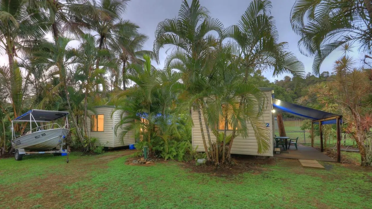 Hotel Flying Fish Point Tourist Park Innisfail