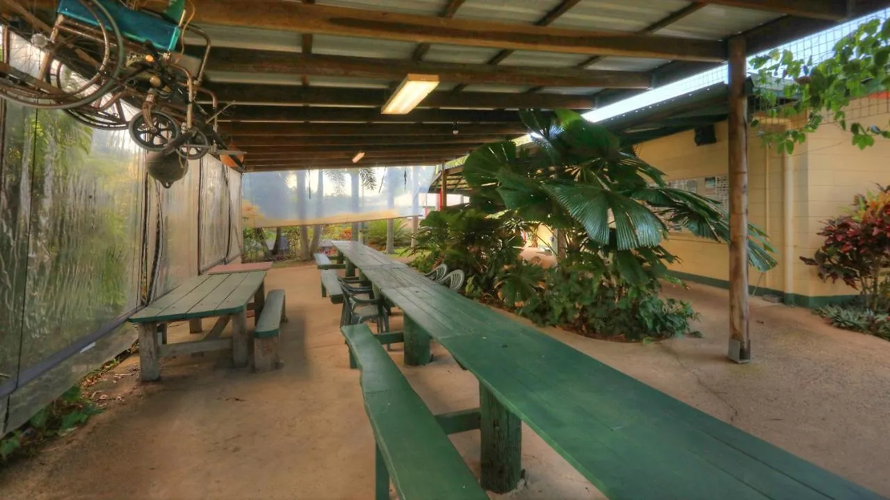 Hotel Flying Fish Point Tourist Park Innisfail Australia