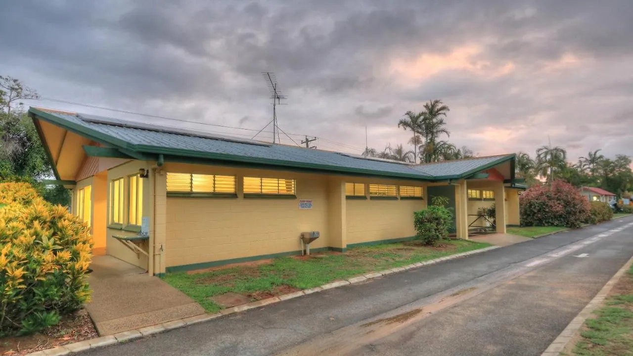 Hotel Flying Fish Point Tourist Park Innisfail